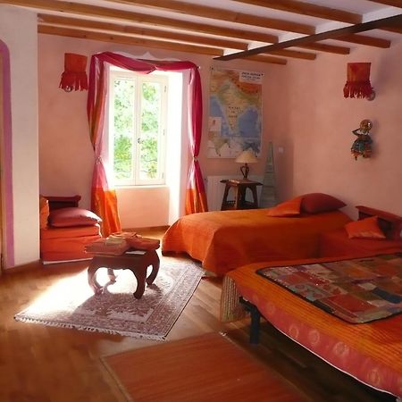 La Source, Vegetarian Guest House Chabeuil Luaran gambar
