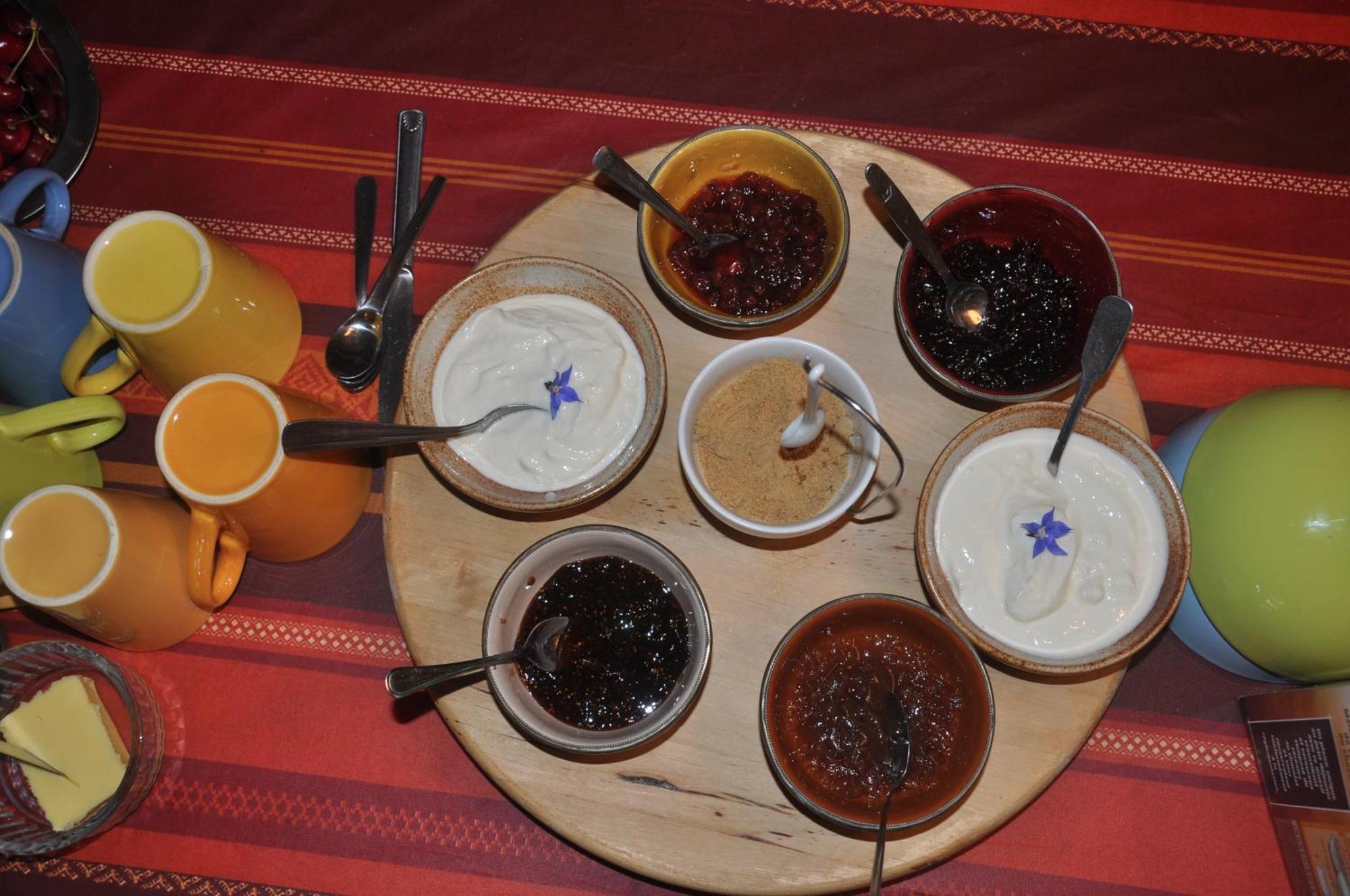La Source, Vegetarian Guest House Chabeuil Luaran gambar