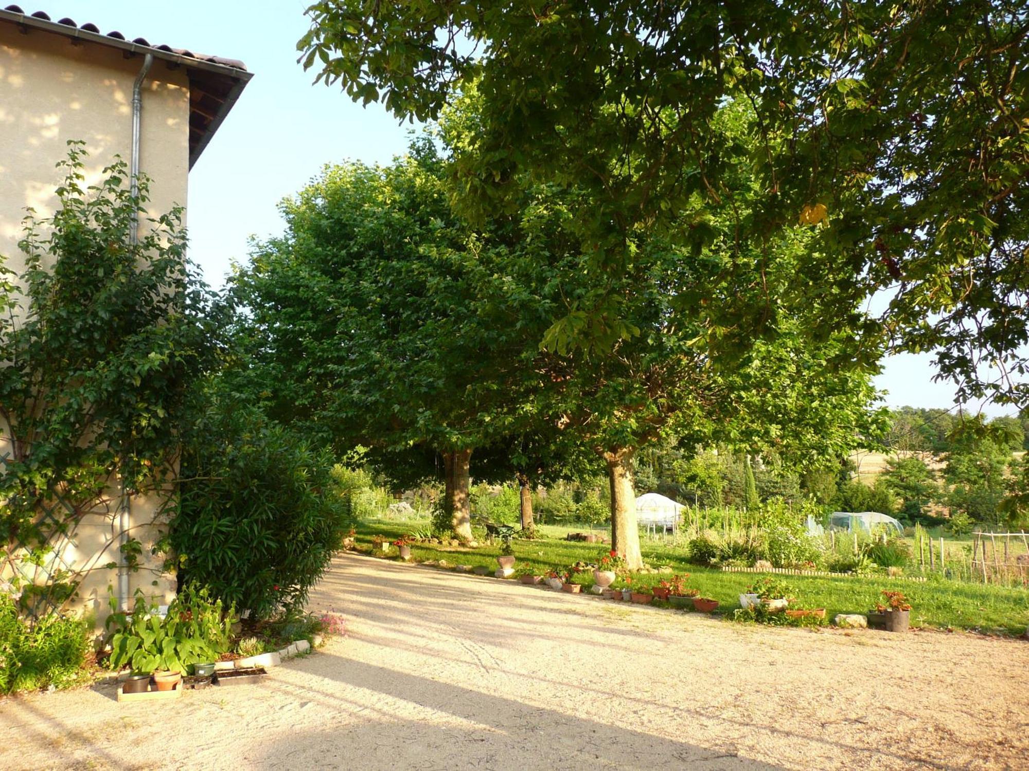 La Source, Vegetarian Guest House Chabeuil Luaran gambar